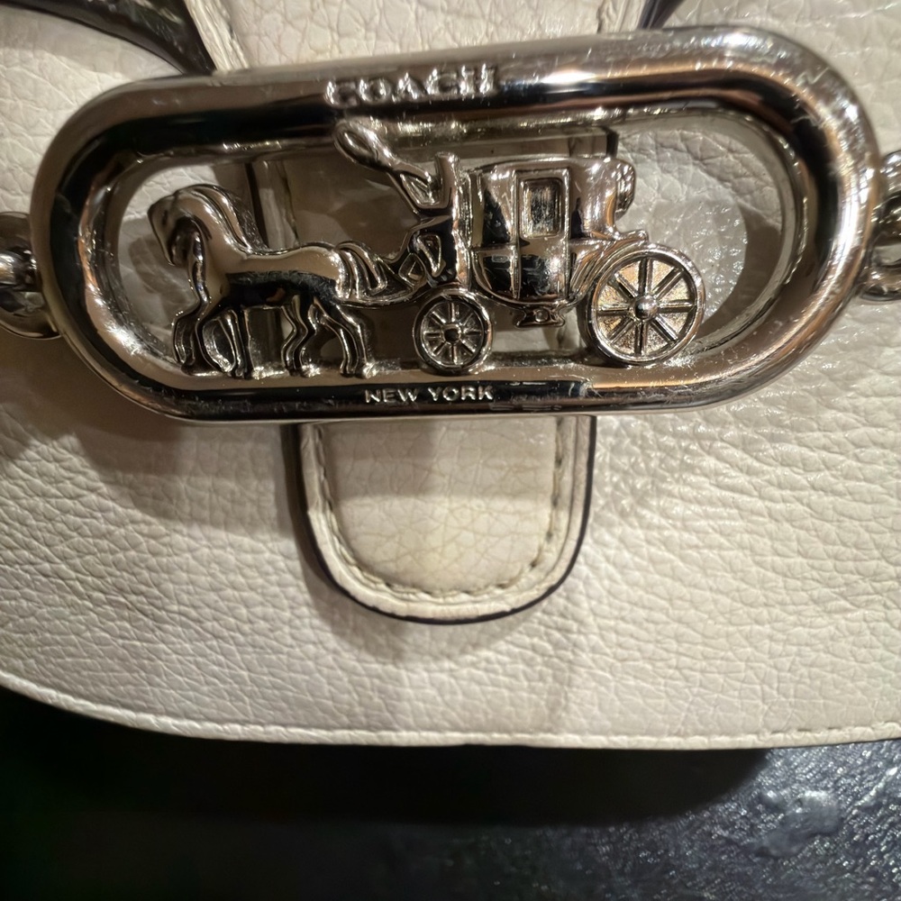 Coach Cream and Olive Crossbody leather jade  Bag 1924 - Picture 10 of 14